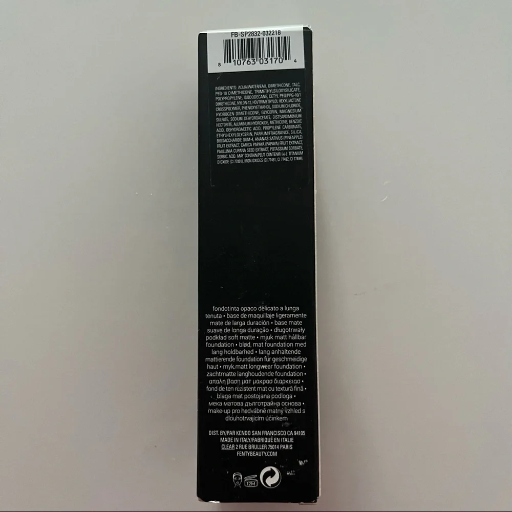 Fenty Beauty by Rihanna Pro Filt’r Soft Matte Longwear foundation